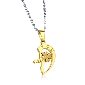Collier puzzle coeur doré avec pendentif clé trèfle et gravure YOU sur chaîne à boules