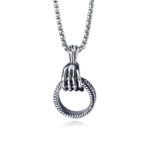 Hip Hop Titanium Steel Necklace For Men Vintage Gothic Skeleton Hand Wolf Head Arrow Cross Bat Pendant Necklace Streetwear Jewelry