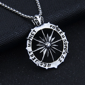 Vintage Hip Hop Boussole Étoilée Collier Pendentif Acier Inoxydable Alliage Chaîne Vénitienne Streetwear Punk Bijoux pour Hommes Femmes