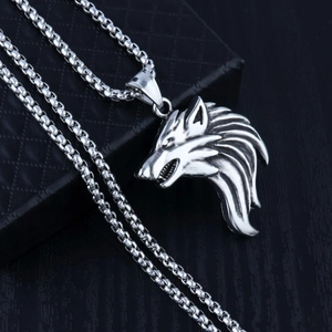 Vintage punk wolf head pendant with stainless steel chain necklace for men fashion