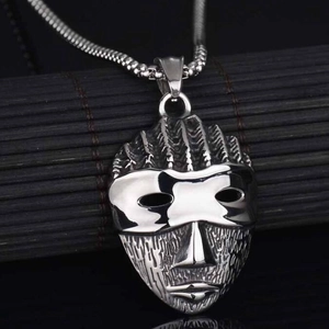 Retro Herren Halskette aus Edelstahl mit Maskenanhänger im markanten Industrie-Stil