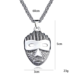 Hip-Hop Halskette aus Titanstahl mit einem Vintage-Silbermasken-Anhänger und Kette