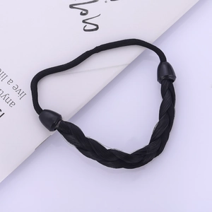 Élastique à cheveux tendance avec tresse synthétique noire et attaches en plastique durable