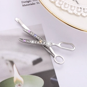 Barrette à cheveux créative en forme de ciseaux avec strass brillants en argent