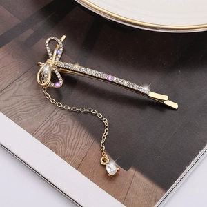 Pince à Cheveux Nœud Papillon en Strass Scintillant de Style Coréen avec Chaîne à Franges Pince Latérale Élégante en Alliage Doré Femme