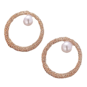 Elegant rose gold C-shaped hoop earrings with baroque texture and white hanging pearls