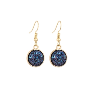 Orecchini a goccia in cristallo druzy blu e viola con ganci in metallo dorato eleganti