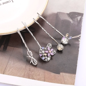 Set de barrettes argentées avec strass violets et motifs de lapins mignons de luxe