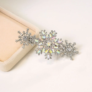 Pince à cheveux flocon de neige en argent avec strass scintillants et cristaux
