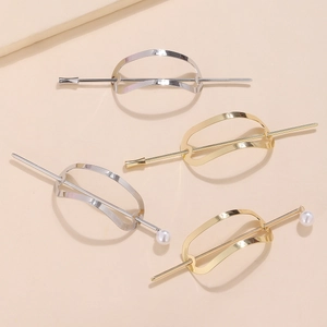 Set de pics à cheveux géométriques minimalistes dorés et argentés avec détails perles