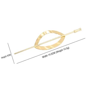 Épingle à cheveux géométrique dorée minimaliste avec cadre en feuille évidée élégante