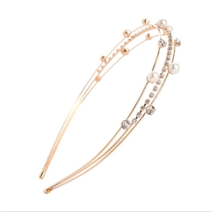 Elegante cerchietto dorato a doppio strato con perle artificiali e strass scintillanti
