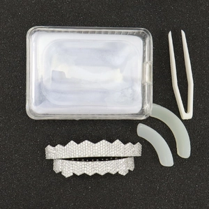 Ensemble complet de grillz hip-hop avec zircons, étui de rangement et kit d'accessoires