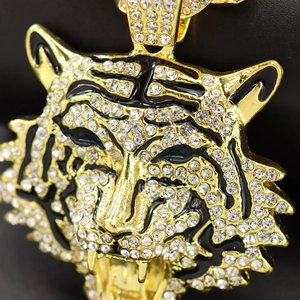 Pendente testa di tigre hip hop con zirconi bianchi su collana a catena cubana oro