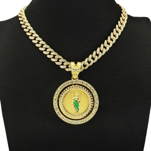 Collier chaîne cubaine or hip hop avec pendentif religieux rotatif St. Jude givré