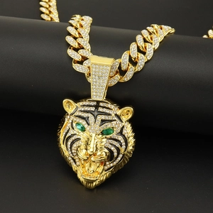 Collier Pendentif Tête de Tigre Hip Hop Iced Out Alliage Strass Animal Oeil Vert Bijoux pour Hommes Femmes Fête Cadeau