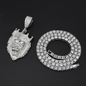 Hip Hop 3D Löwenkopf Anhänger mit Krone und Tennis Kette besetzt mit funkelnden weißen Diamanten