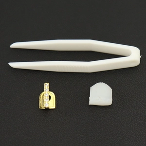 Kit grillz dentaire doré avec zircons verticaux, barre en silicone et petite pince