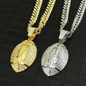 Hiphop Iced Out Ράγκμπι Αμερικάνικο Ποδόσφαιρο Μενταγιόν Κολιέ Χρυσό Ασημί Κράμα Στρας Αλυσίδα Cuban Link Κοσμήματα για Άνδρες Γυναίκες