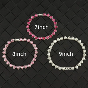 Funkelndes 8mm herzförmiges Kristall-Tennisarmband in Rosa und Weiß in verschiedenen Farben