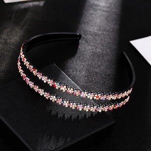 Detail of double-layer rhinestone headband with colorful crystals and non-slip inner teeth