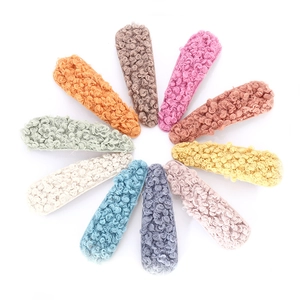 10er-Set bunte Plüsch-Haarspangen aus weichem Teddyvlies in Tropfenform für Herbst