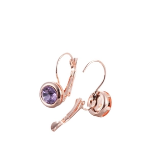 Dormeuses élégantes en or rose serties de zircons violets à la coupe ronde brillante