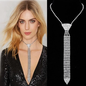 Collier Forme Cravate en Alliage de Strass Luxueux Argent Scintillant Cristal Ras du Cou pour Femmes Mariage Fête Bijoux