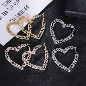 Vintage Hollow Heart Filigree Hoop Earrings Alloy Gold Rose Gold Silver Geometric Jewelry For Women Wedding Party Gift Accessories