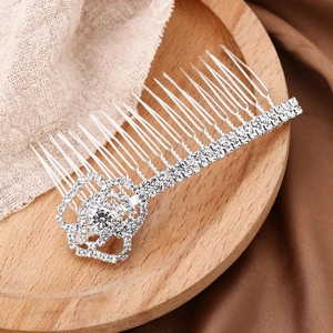Elegant silver alloy hair comb with rhinestone roses and 20 teeth for bridal styling