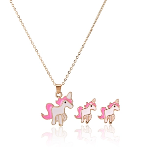 Ensemble de Bijoux Licorne de Dessin Animé pour Femmes Enfants Alliage Plaqué Or Émail Huile Pendentif Animal Collier et Boucles d'Oreilles