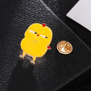 Creative Cartoon Yellow Chicken Alloy Brooch Enamel Drip Oil Pin Cute Animal Corsage Fashion Clothing Accessory Jewelry Gift