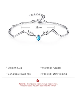 Dettaglio del bracciale corna di cervo argento con zircone blu e specifiche tecniche