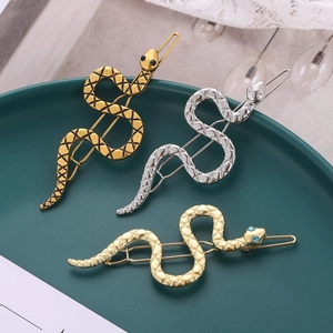 Vintage Snake Shaped Hair Clip Alloy Rhinestone Animal Design Side Clip Retro Hair Accessories For Women Fashion Jewelry