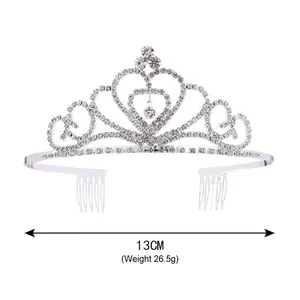 Serre-tête couronne élégant en strass argentés pour filles avec cœurs et largeur 13cm