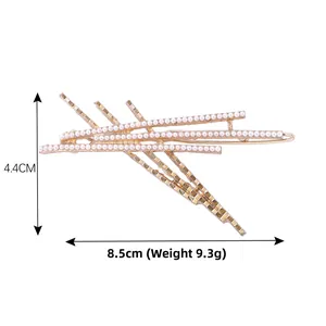 Detailansicht einer 8,5 cm goldenen Haarklammer mit Perlen und Gewichtsangaben