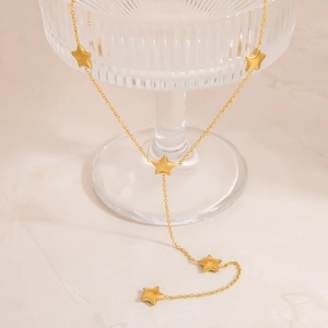 Elegante 18K vergoldete Edelstahl Y-Halskette mit fünfzackigen Sternanhängern für Damen