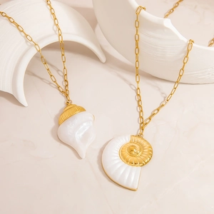 Chic 18K gold plated paperclip chain necklaces with conch and nautilus shell pendants