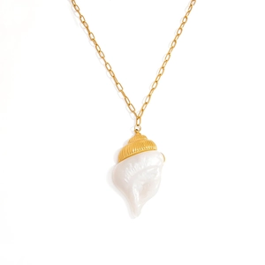 Elegant 18K gold stainless steel necklace with white shell conch pendant and paperclip chain