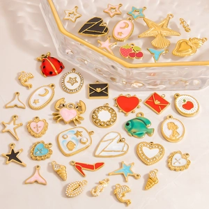 Colgantes DIY de acero inoxidable dorado con perlas y esmalte para joyería fina