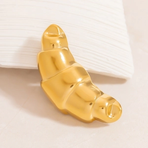 Elegant gold croissant brooch with minimalist polished finish for stylish garment decoration