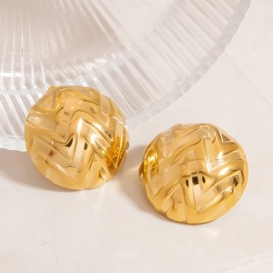 Polierte 18K vergoldete Edelstahl-Ohrringe mit strukturiertem Kugel-Relief-Design