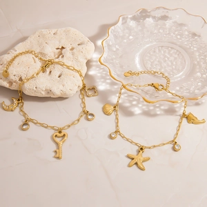 Stainless Steel Multi Pendant Bracelet For Women Gold Plated Star Moon Sea Star Shell Charm Bracelet Rhinestone Jewelry