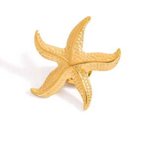 Elegant gold starfish brooch with realistic textured detail for summer ocean beach outfits