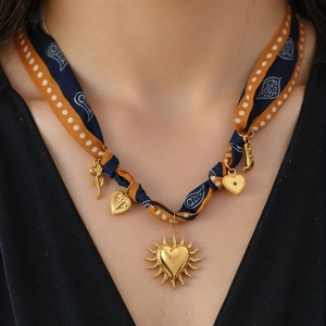 Collier Foulard en Acier Inoxydable Rétro Multi-Pendentifs Cœur Fleur Femme Ruban Satin Cachemire Pois Bijoux