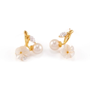Elegante 925 Silber Blumenohrstecker mit Perlmuttblüten, Perle und funkelndem Zirkoniastein