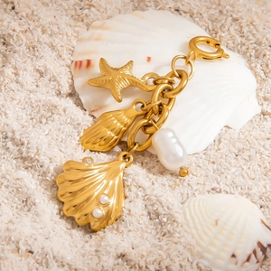 Goldene Meeresmuschel Seestern Anhänger mit Barockperle für Bikinis oder Armbänder