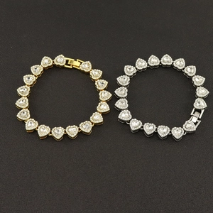 Bracelet Chaîne à Maillons Cœur en Alliage de Luxe Strass Iced Out Bijoux Femme Street Hip Hop Style Mode Accessoires