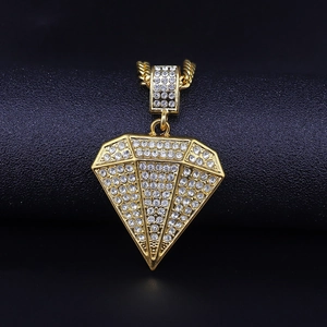 Collier Pendentif en Forme de Gros Diamant Hip Hop Or Alliage Fer Strass Incrusté Chaîne Cubaine Bijoux pour Hommes Femmes