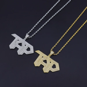 Iced out χρυσά και ασημένια κολιέ με μενταγιόν γράμμα TAP και μικρο-πλακόστρωτα ζιργκόν